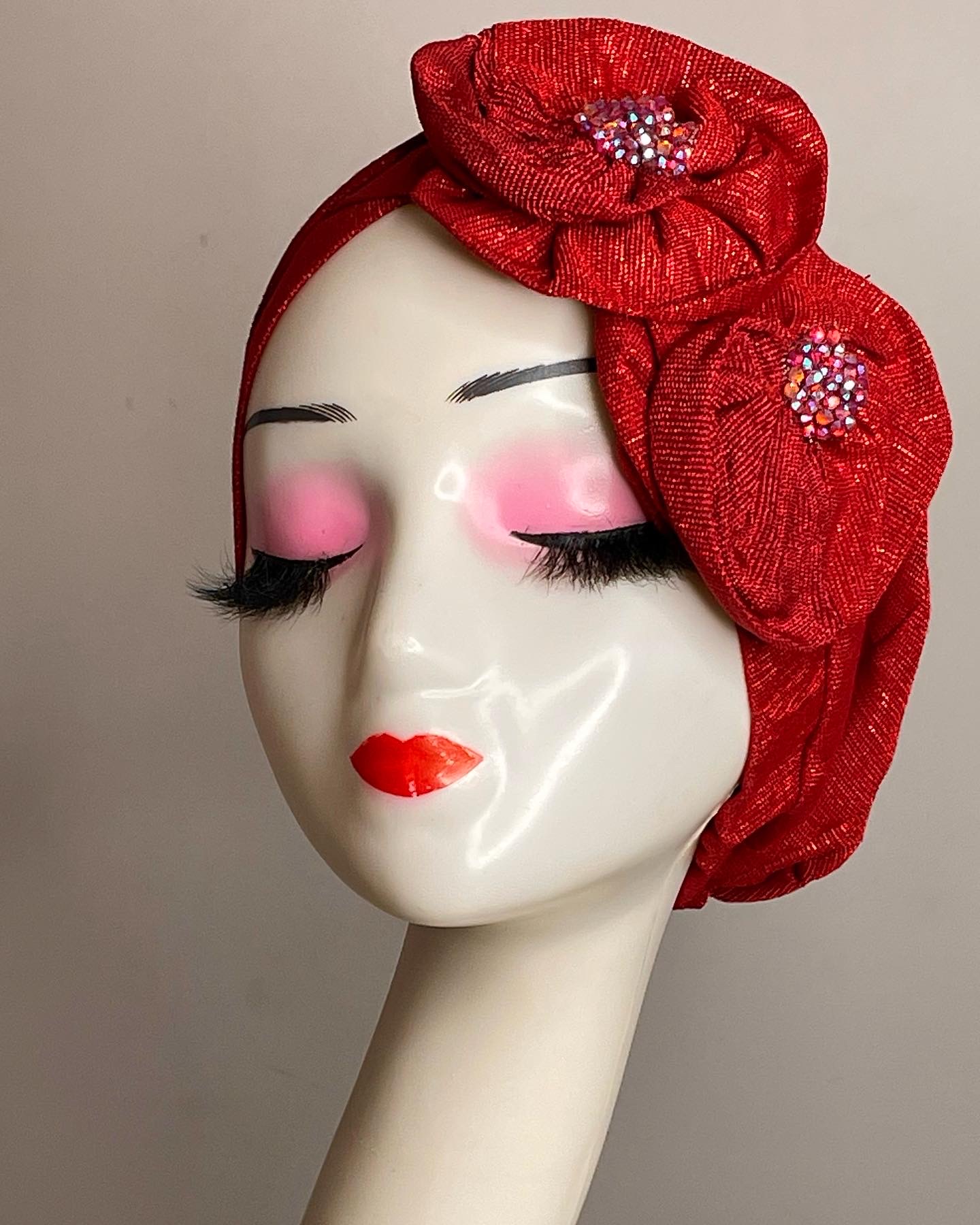 Red shimmer AutoGele with crystal roses